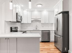 166 Quincy Shore Dr 108, Quincy MA 02171