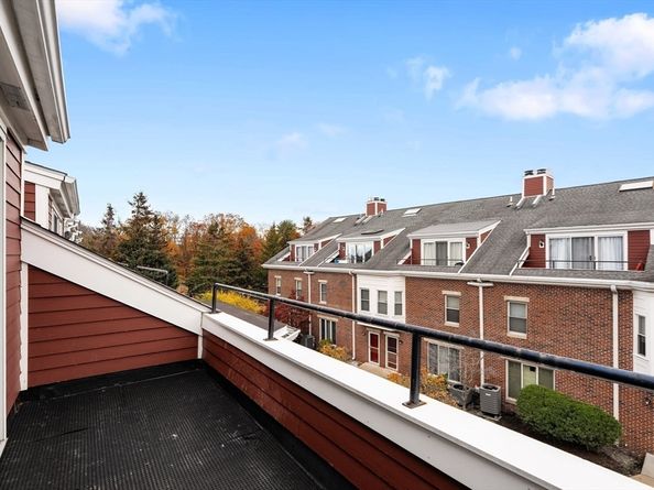 166 Quincy Shore Dr 108, Quincy MA 02171