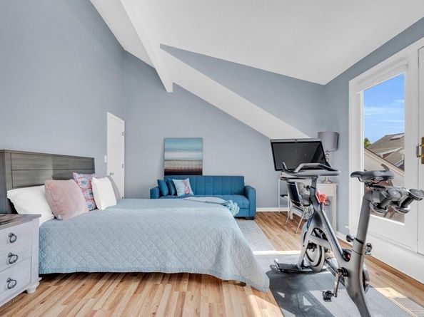 166 Quincy Shore Dr 108, Quincy MA 02171