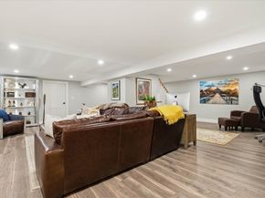 61 Spofford St, Newburyport MA 01950