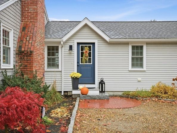 61 Spofford St, Newburyport MA 01950