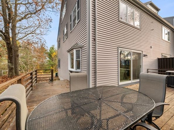 5 Oak Ridge Dr 7, Maynard MA 01754