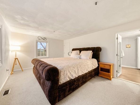 5 Oak Ridge Dr 7, Maynard MA 01754