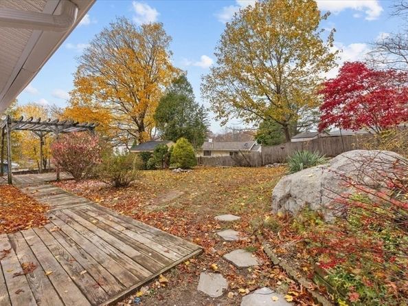 54 Mildred Rd, Brockton MA 02302