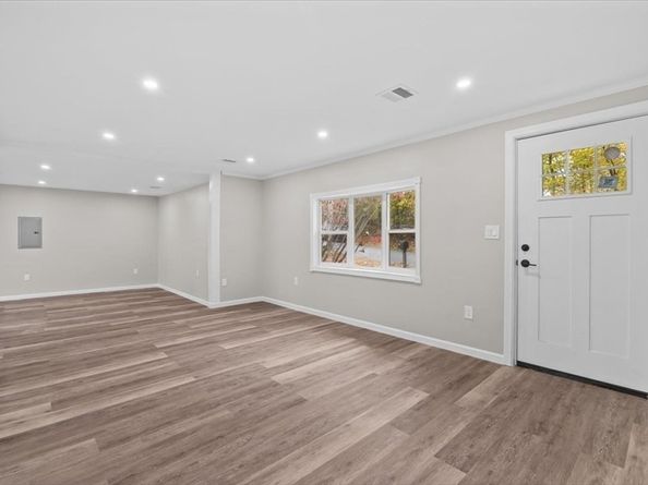 54 Mildred Rd, Brockton MA 02302