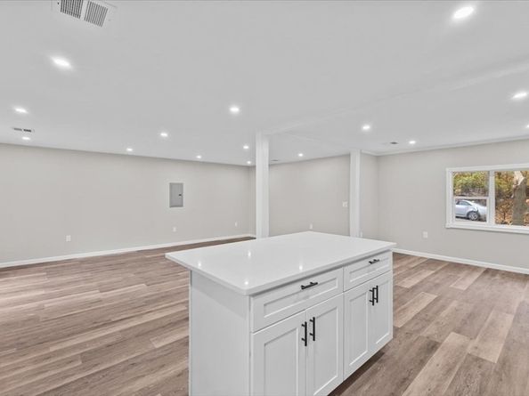 54 Mildred Rd, Brockton MA 02302