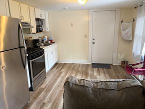 181 Pond St, Leominster MA 01453