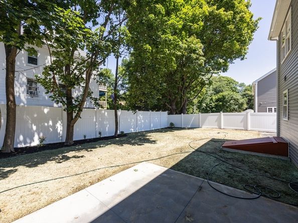 122 Canal Street, Blackstone MA 01504