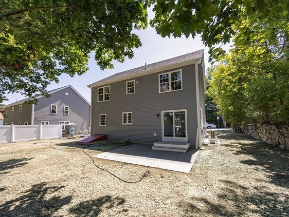 122 Canal Street, Blackstone MA 01504