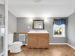 7 Longworth Rd, Worcester MA 01602