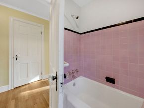 7 Longworth Rd, Worcester MA 01602