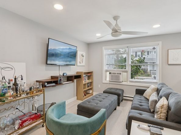 19 Delford St, Boston MA 02131