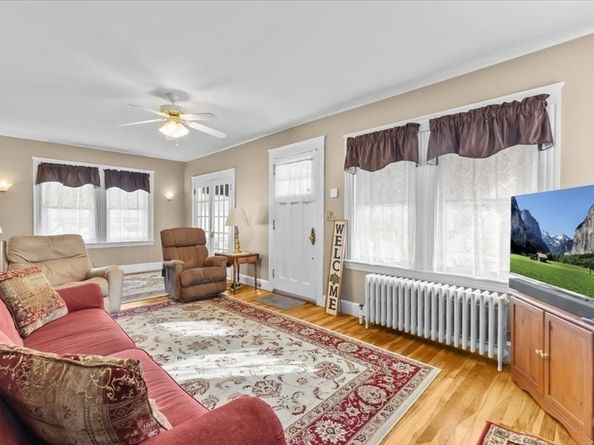 15 Camden Ave, Brockton MA 02301