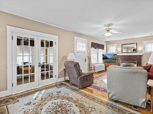 15 Camden Ave, Brockton MA 02301