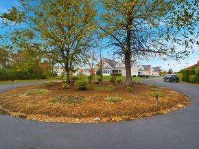 69 Bay Pointe Dr Ext 69, Wareham MA 02532