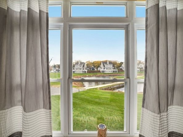 69 Bay Pointe Dr Ext 69, Wareham MA 02532