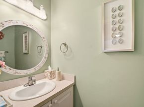 69 Bay Pointe Dr Ext 69, Wareham MA 02532