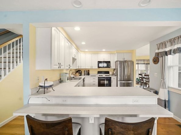 69 Bay Pointe Dr Ext 69, Wareham MA 02532