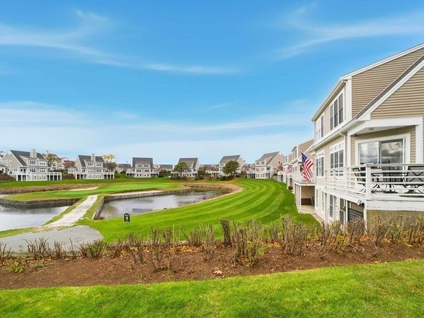 69 Bay Pointe Dr Ext 69, Wareham MA 02532