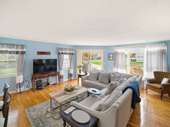 69 Bay Pointe Dr Ext 69, Wareham MA 02532