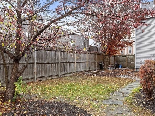 35 High Street 3D, Danvers MA 01923