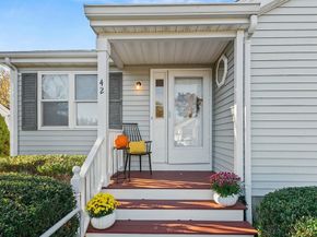 42 Crystal Water 0, East Bridgewater MA 02333