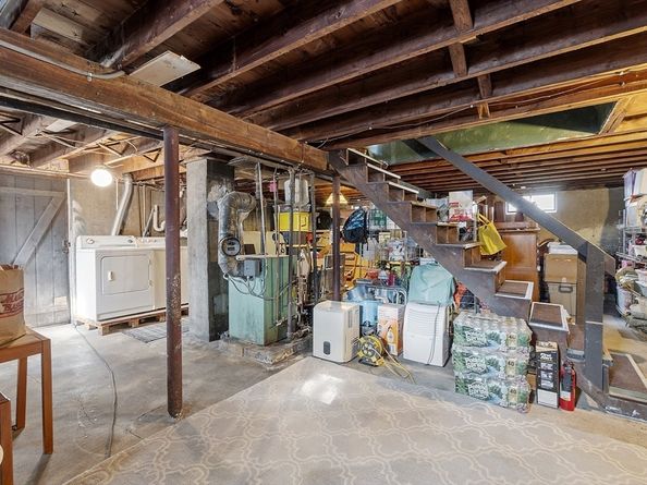 2 Summit Ter, Peabody MA 01960