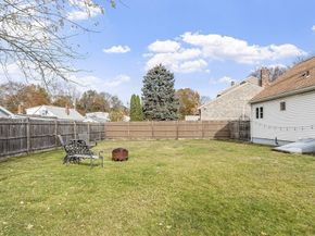 2 Summit Ter, Peabody MA 01960