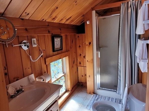 50 Grove St N, Barre MA 01005