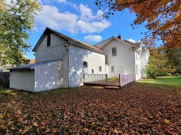50 Grove St N, Barre MA 01005