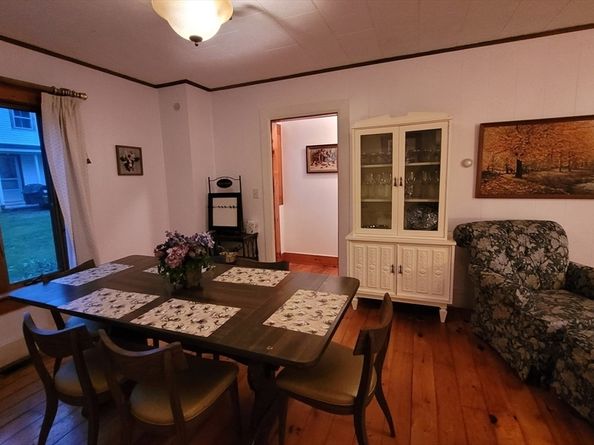 50 Grove St N, Barre MA 01005