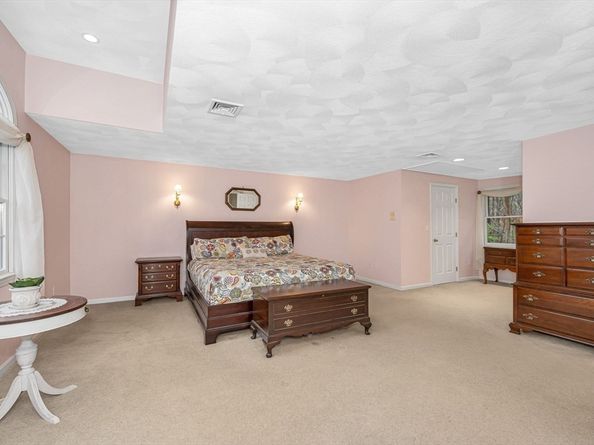 24 Perley Ave, Peabody MA 01960