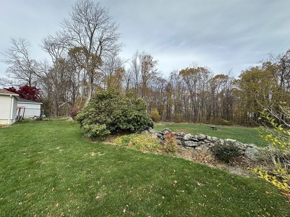 20 Wedgewood Rd, Worcester MA 01603