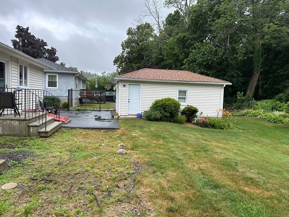 20 Wedgewood Rd, Worcester MA 01603