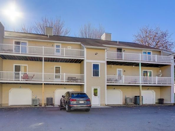 425 Main St 11B, Hudson MA 01749