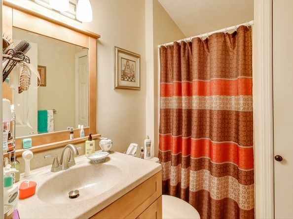 425 Main St 11B, Hudson MA 01749