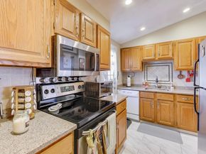 425 Main St 11B, Hudson MA 01749