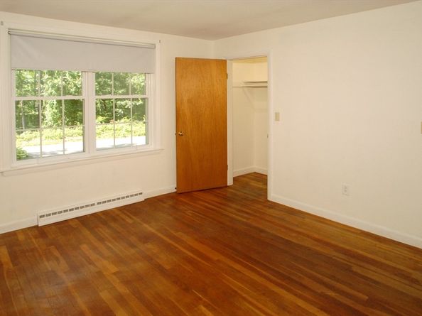 7 Howard St, Milford MA 01757