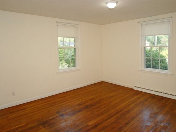 7 Howard St, Milford MA 01757