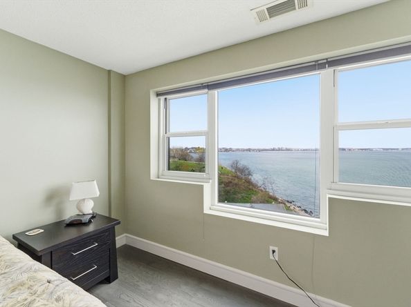 3 Seal Harbor Rd 736, Winthrop MA 02152