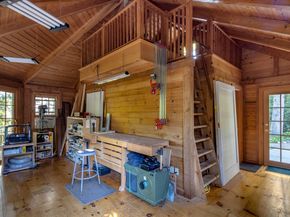 16 Vine St, Marion MA 02738