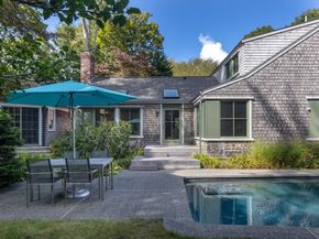 16 Vine St, Marion MA 02738