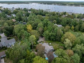 16 Vine St, Marion MA 02738