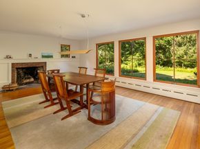 16 Vine St, Marion MA 02738