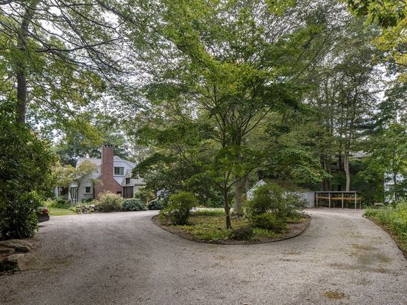 16 Vine St, Marion MA 02738