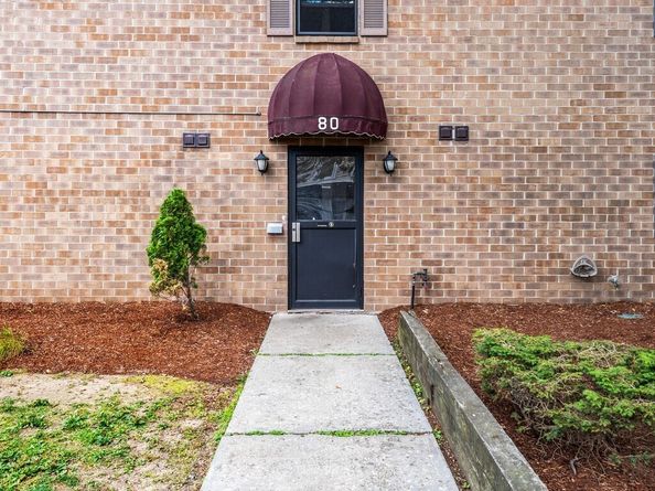 80 Stanton St. 14, Worcester MA 01605