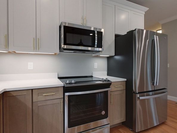 10 Pleasant St, Templeton MA 01468