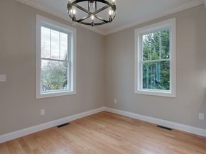 10 Pleasant St, Templeton MA 01468