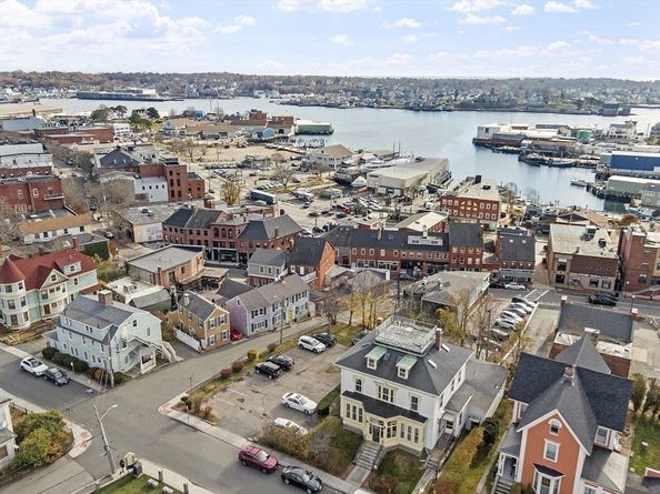 35 Middle St 4, Gloucester MA 01930