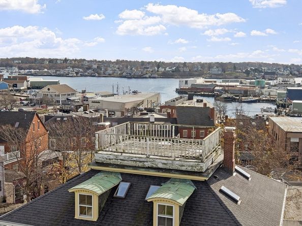 35 Middle St 4, Gloucester MA 01930